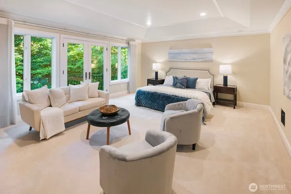 $4,650,000 | 13695 Northeast 32nd Place, Bellevue, WA 98005