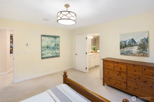 $4,650,000 | 13695 Northeast 32nd Place, Bellevue, WA 98005