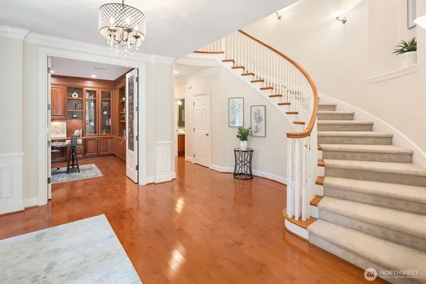 $4,650,000 | 13695 Northeast 32nd Place, Bellevue, WA 98005