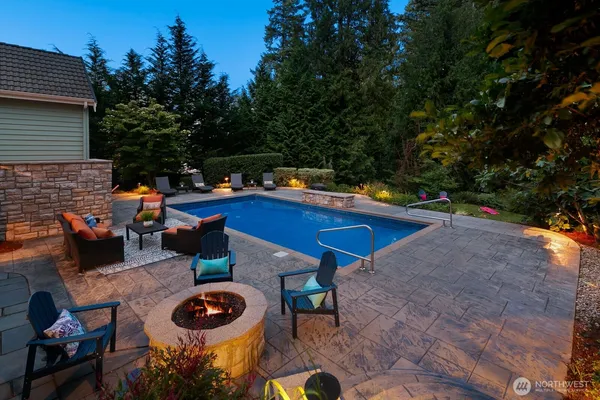 $4,650,000 | 13695 Northeast 32nd Place, Bellevue, WA 98005
