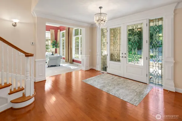 $4,650,000 | 13695 Northeast 32nd Place, Bellevue, WA 98005