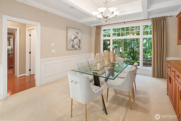 $4,650,000 | 13695 Northeast 32nd Place, Bellevue, WA 98005