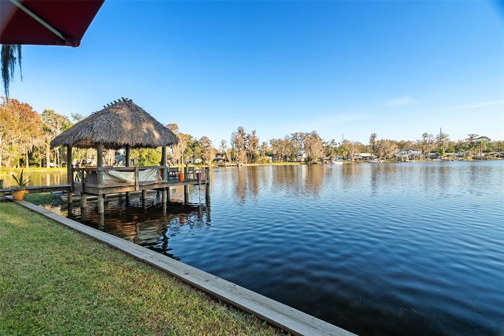 19220 Lake Allen Road Lutz, FL 33558 - Photo 11 of 66