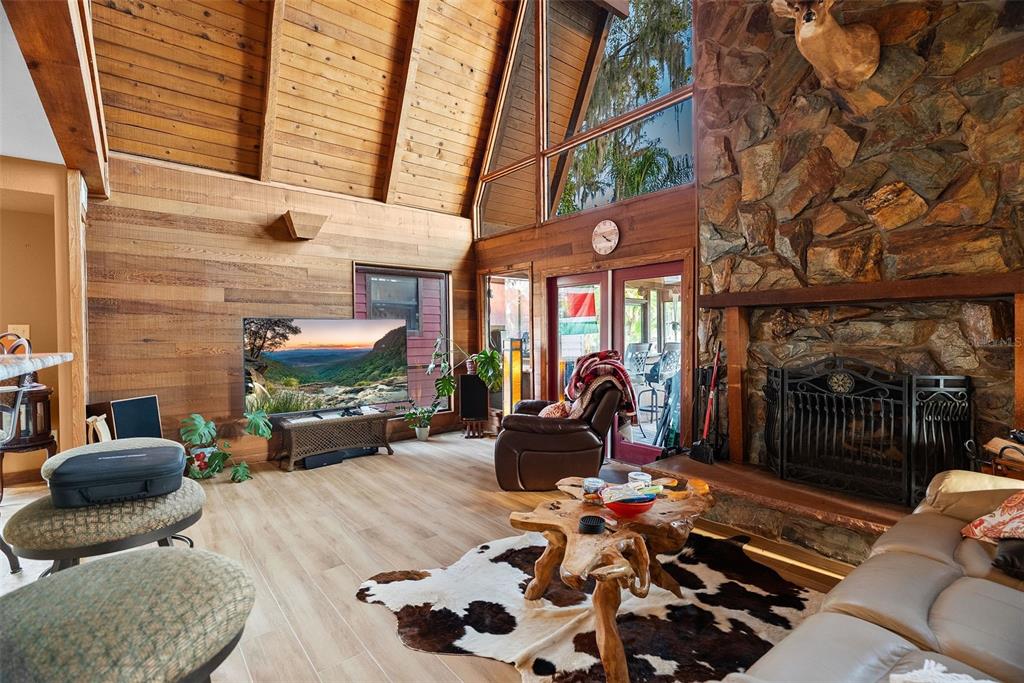 19220 Lake Allen Road Lutz, FL 33558 - Photo 28 of 66