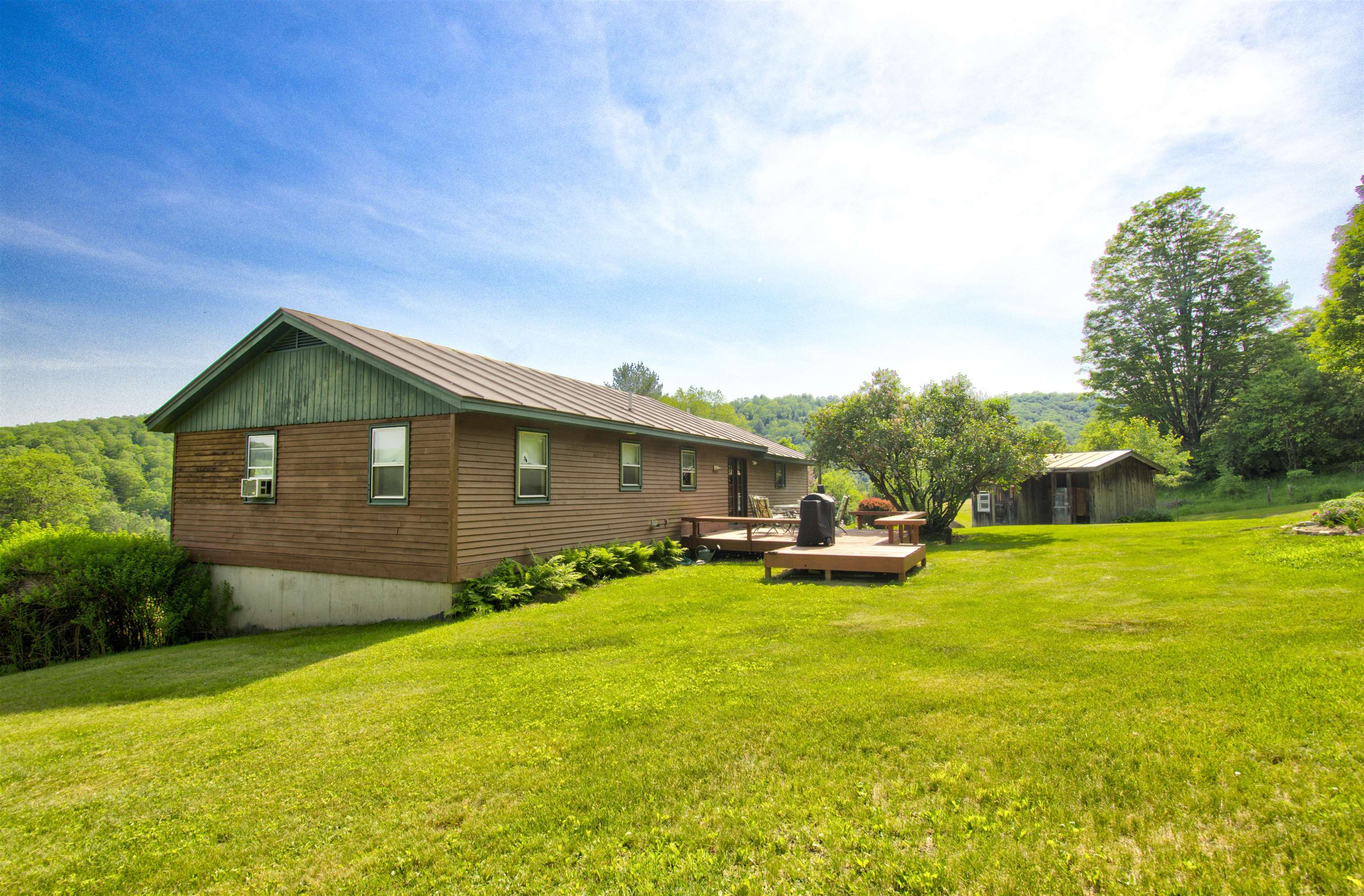 84 Spring Road Tunbridge, VT 05077 - Photo 1 of 23