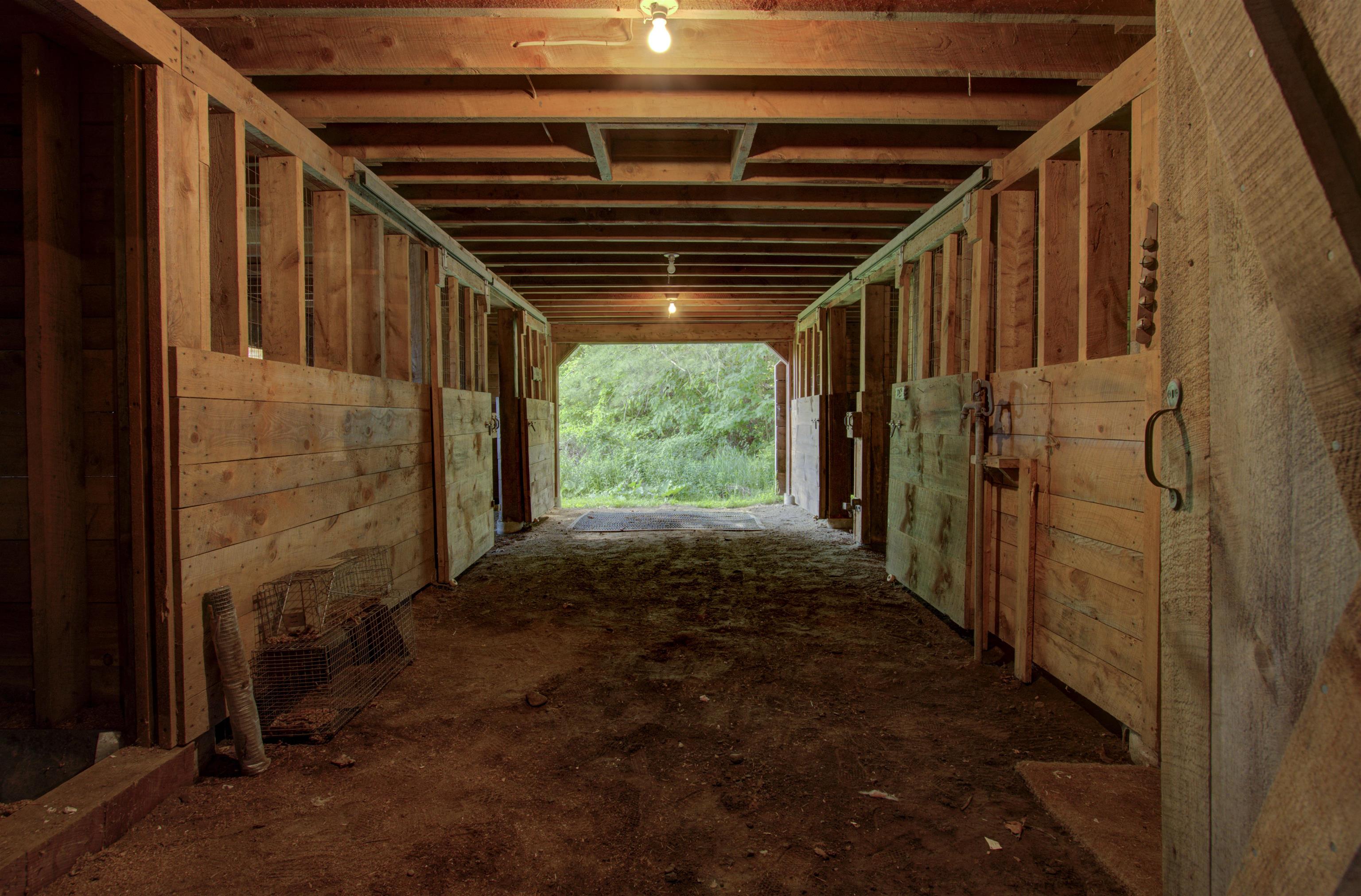 84 Spring Road Tunbridge, VT 05077 - Photo 9 of 23