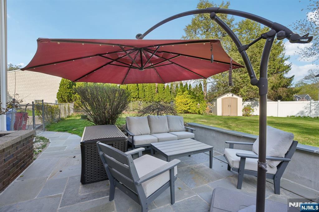 676 Rutgers Place Paramus, NJ 07652 - Photo 28 of 34