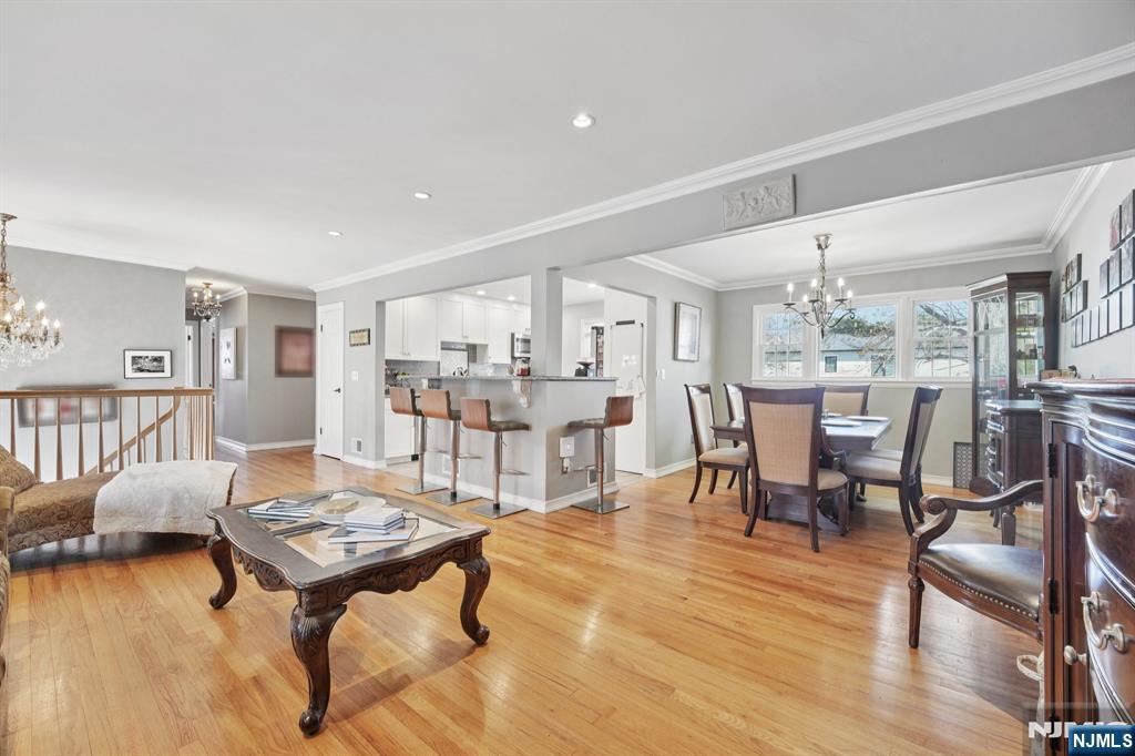 676 Rutgers Place Paramus, NJ 07652 - Photo 7 of 34