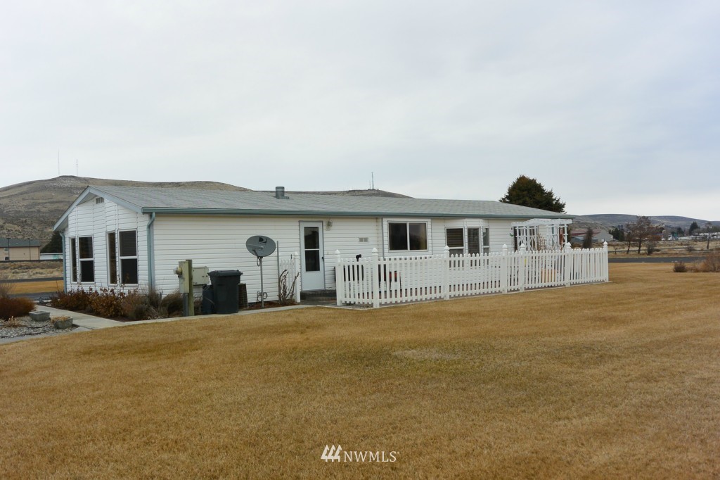 14251 Empire Road Ephrata, WA 98823 - Photo 2 of 15 Gallery Image 2