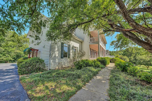 $799,000 | 5975 Landview Drive, Roanoke, VA 24018