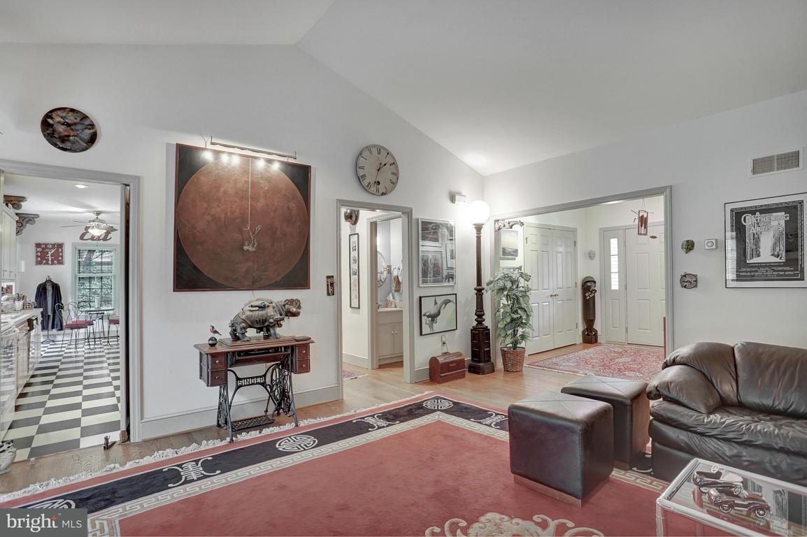 1281 Meadowbrook Road Lancaster, PA 17603 - Photo 14 of 41 Gallery Image 14