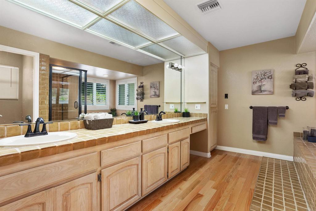 2614 Secret Lake Lane Fallbrook, CA 92028 - Photo 21 of 60