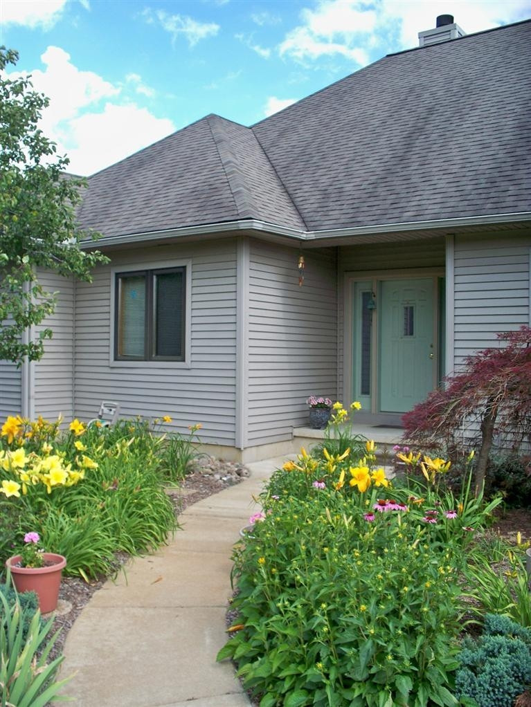 6821 Alber Road Saline, MI 48176 - Photo 2 of 10 Photo 2