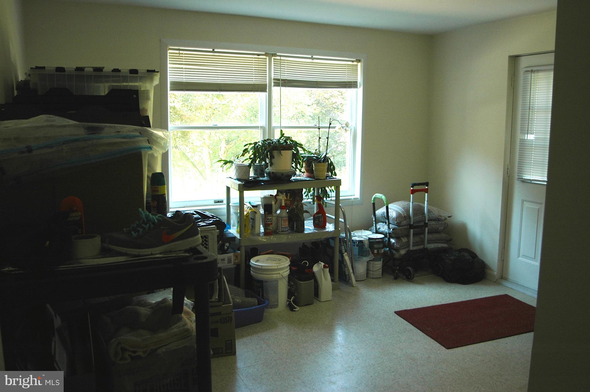 422 Harris Hollow Road Washington, VA 22747 - Photo 14 of 16 Mud Room