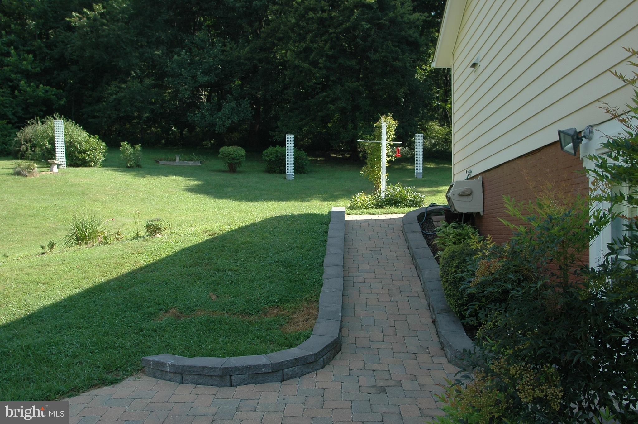 422 Harris Hollow Road Washington, VA 22747 - Photo 15 of 16 Exterior (General)