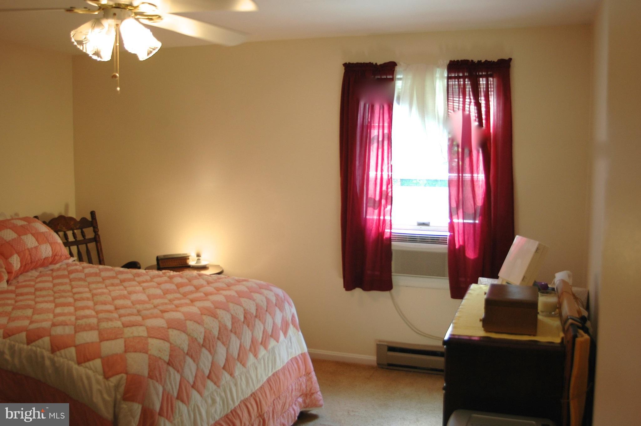 422 Harris Hollow Road Washington, VA 22747 - Photo 10 of 16 Bath (Master)