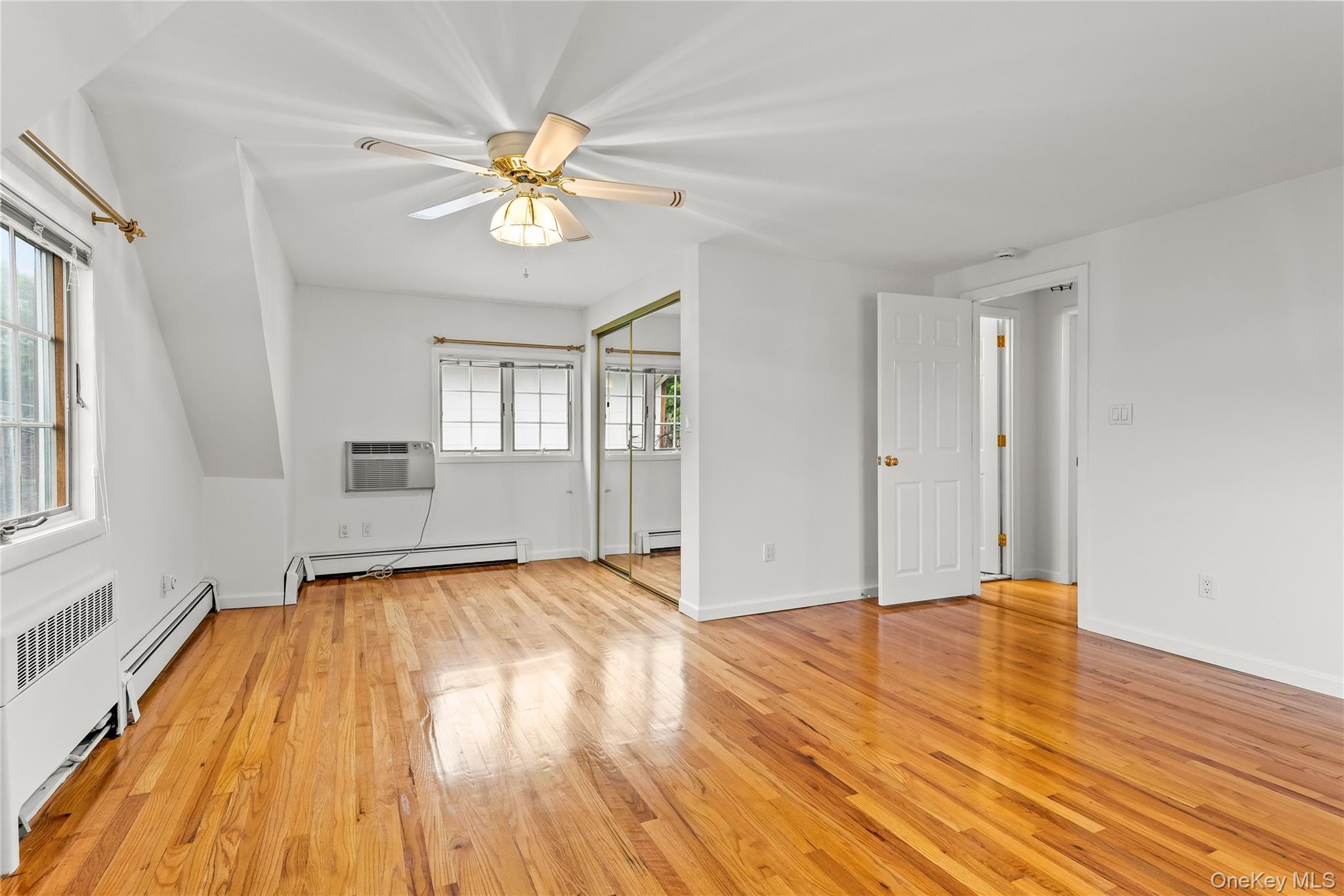54 Edgewood Road Port Washington, NY 11050 - Photo 12 of 25 Second Floor Bedroom