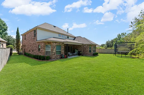 $875,000 | 39 Tioga Place, Tomball, TX 77375