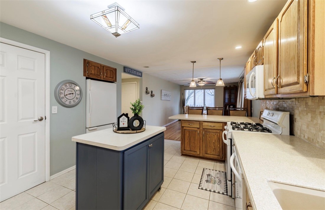 888 Copper Kettle Road Webster, NY 14580 - Photo 14 of 42