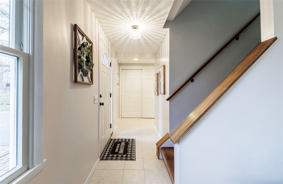 888 Copper Kettle Road Webster, NY 14580 - Photo 5 of 42