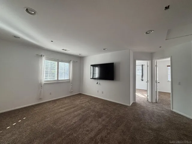 $4,100 | 16943 New Rochelle Way, Unit 69, San Diego, CA 92127