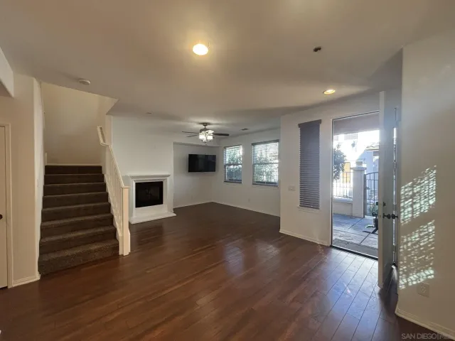 $4,100 | 16943 New Rochelle Way, Unit 69, San Diego, CA 92127