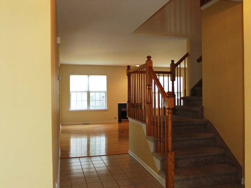 12 Roxiticus Court Annandale, NJ 08801 - Photo 2 of 23