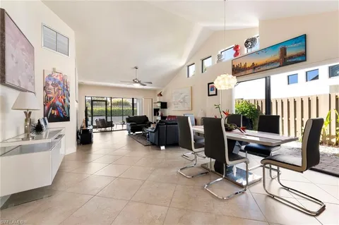 $625,000 | 515 Beachwalk Circle, Naples, FL 34108