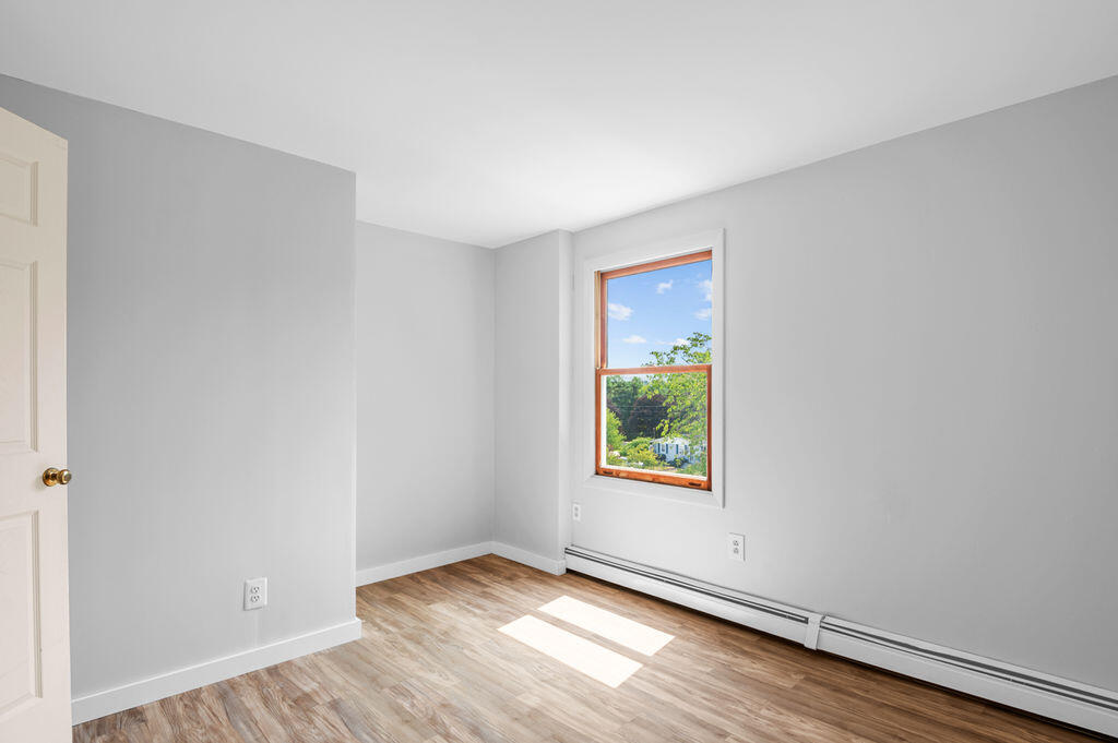 16 Stevenson Road Kittery, ME 03904 - Photo 29 of 56 second floor