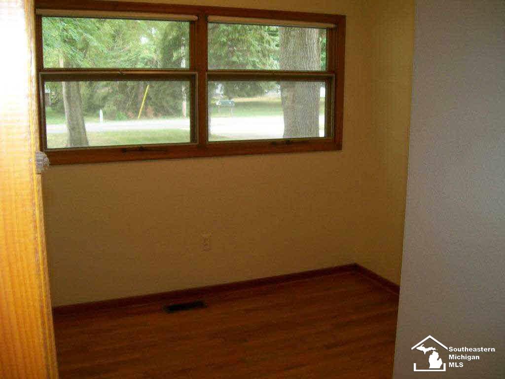 602 West Dean Road Temperance, MI 48182 - Photo 11 of 24 Gallery Image 11