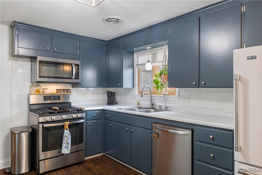 7000 Ralph Court Niagara, NY 14304 - Photo 13 of 40