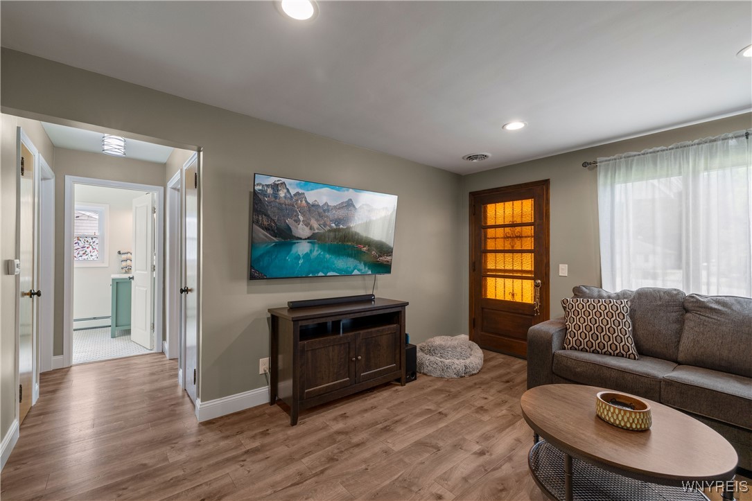 7000 Ralph Court Niagara, NY 14304 - Photo 10 of 40