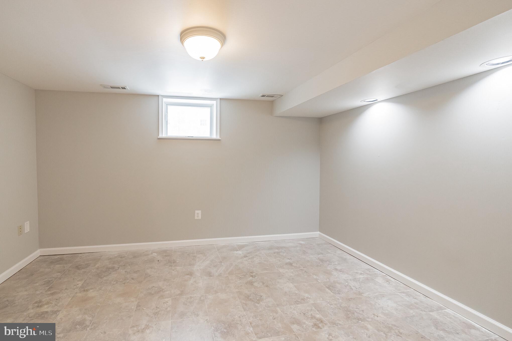 24316 Ridge Road Damascus, MD 20872 - Photo 25 of 30 Office/Den/Gym space