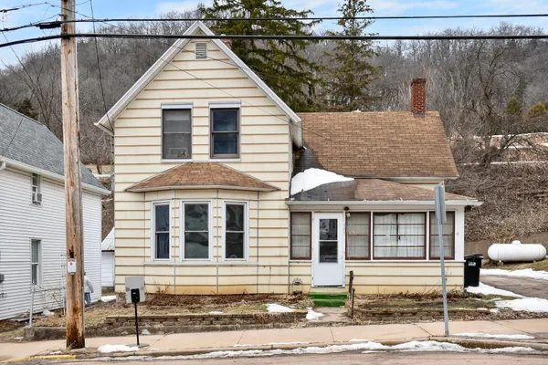 $70,000 | 247 North Street, Fountain City, WI 54629