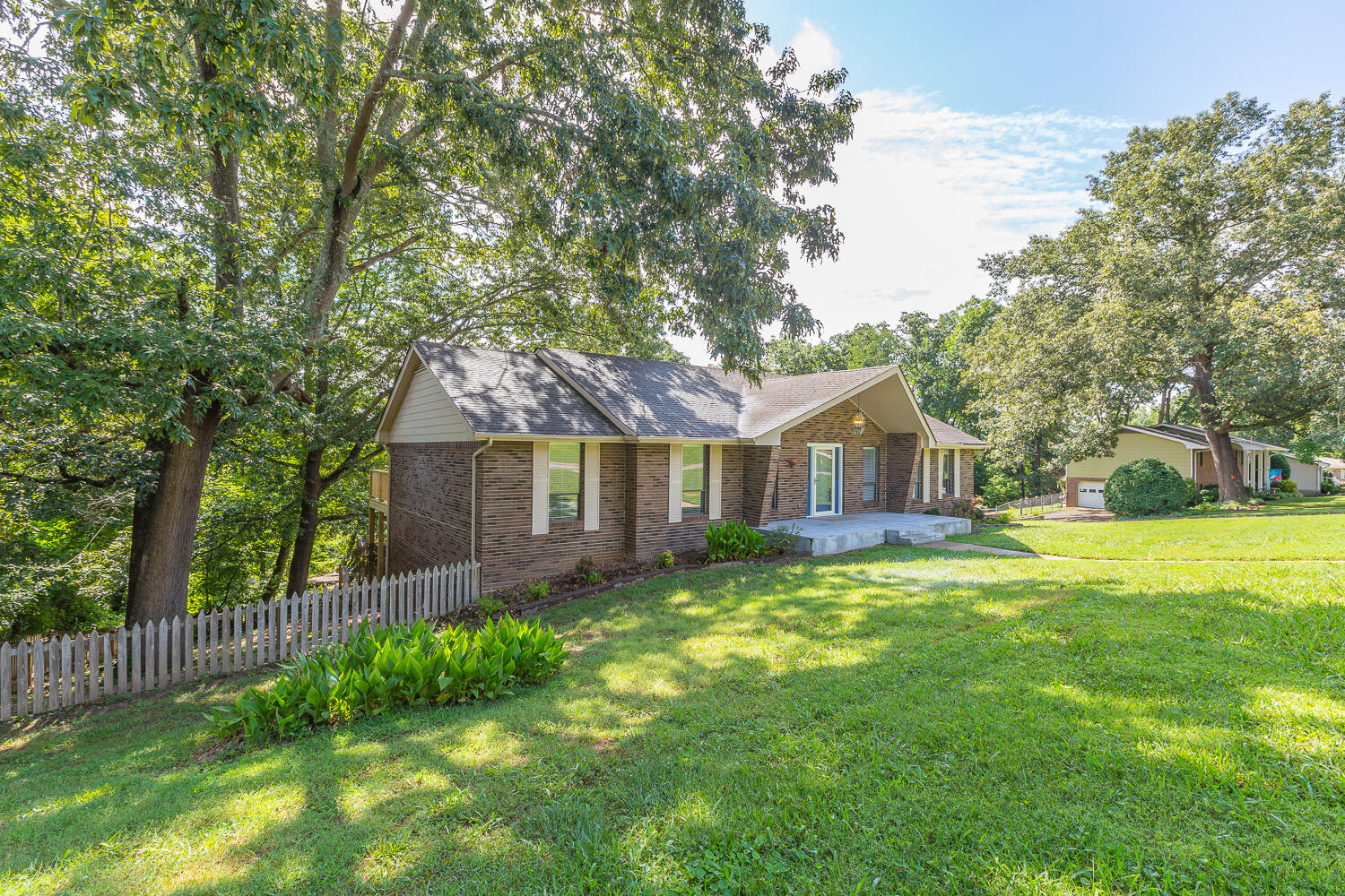 536 Elizabeth Crest Road Chattanooga, TN 37421 - Photo 2 of 46 536 Elizabeth Crest 37421 HD -1