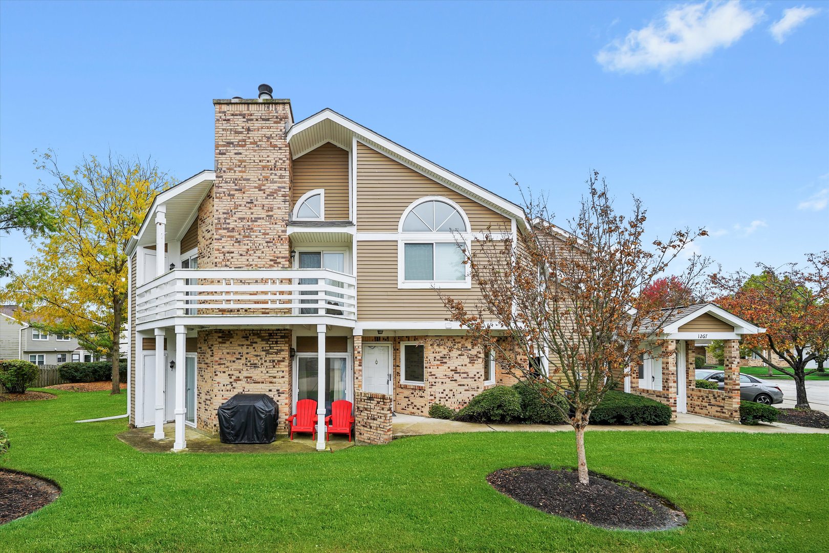 1265 Ranchview Court Buffalo Grove, IL 60089 - Photo 2 of 18