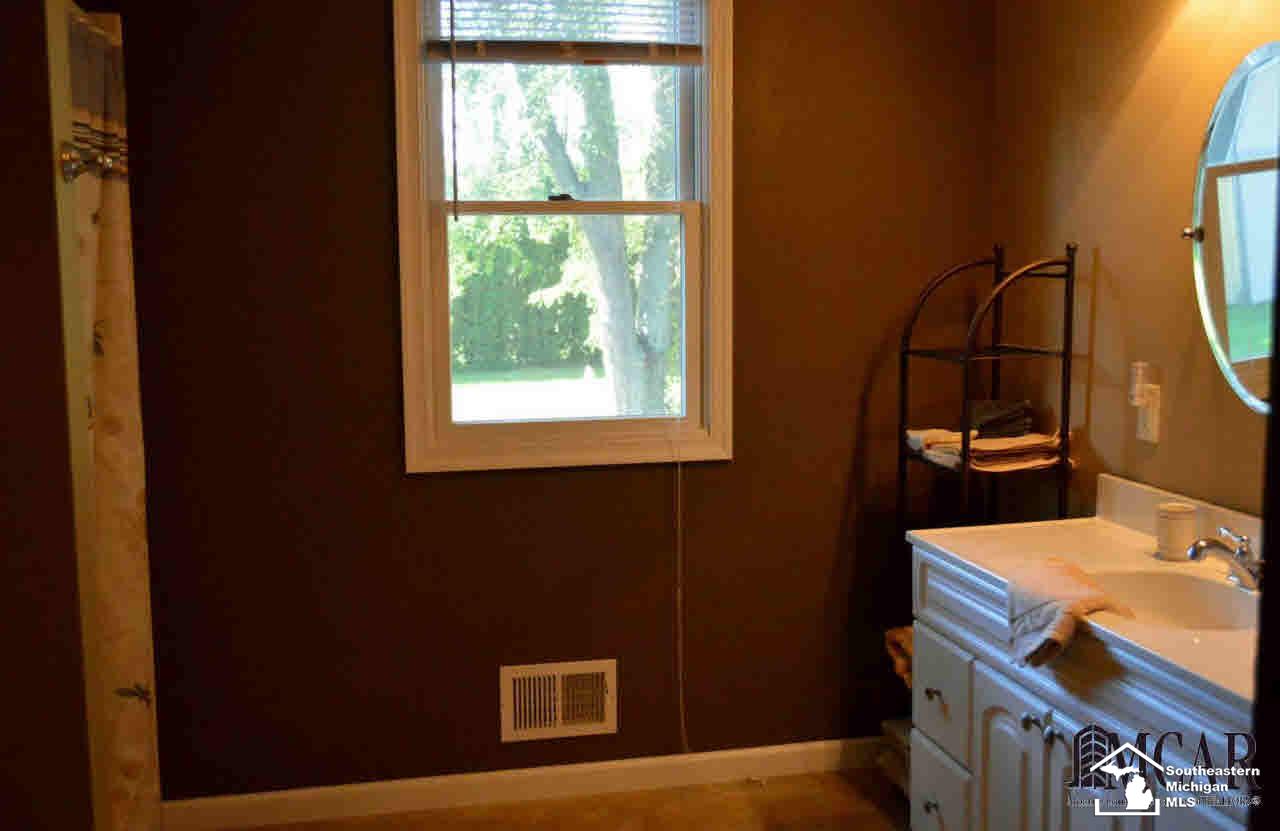 4045 Rauch Road Petersburg, MI 49270 - Photo 8 of 30