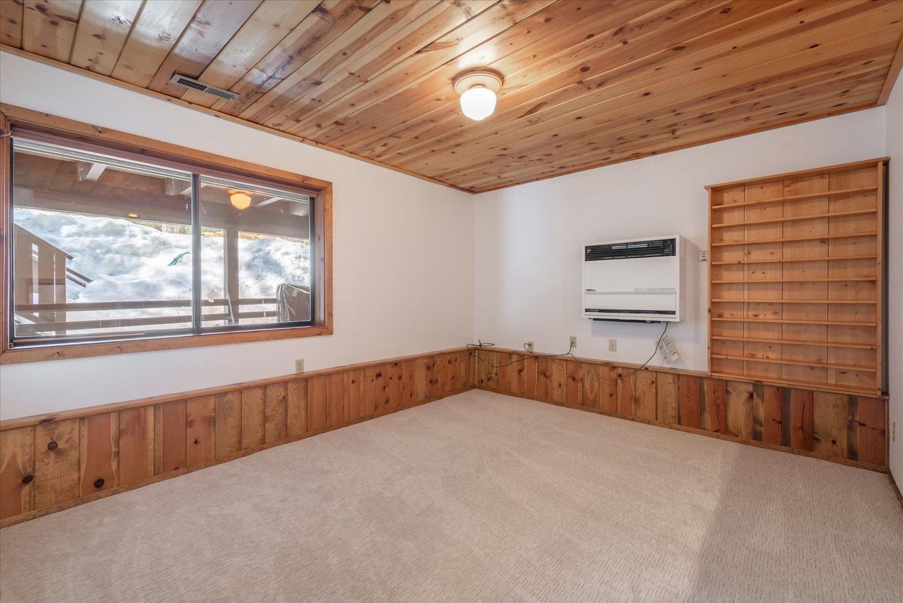 11682 Chalet Road Truckee, CA 96161 - Photo 19 of 21 Gallery Image 19