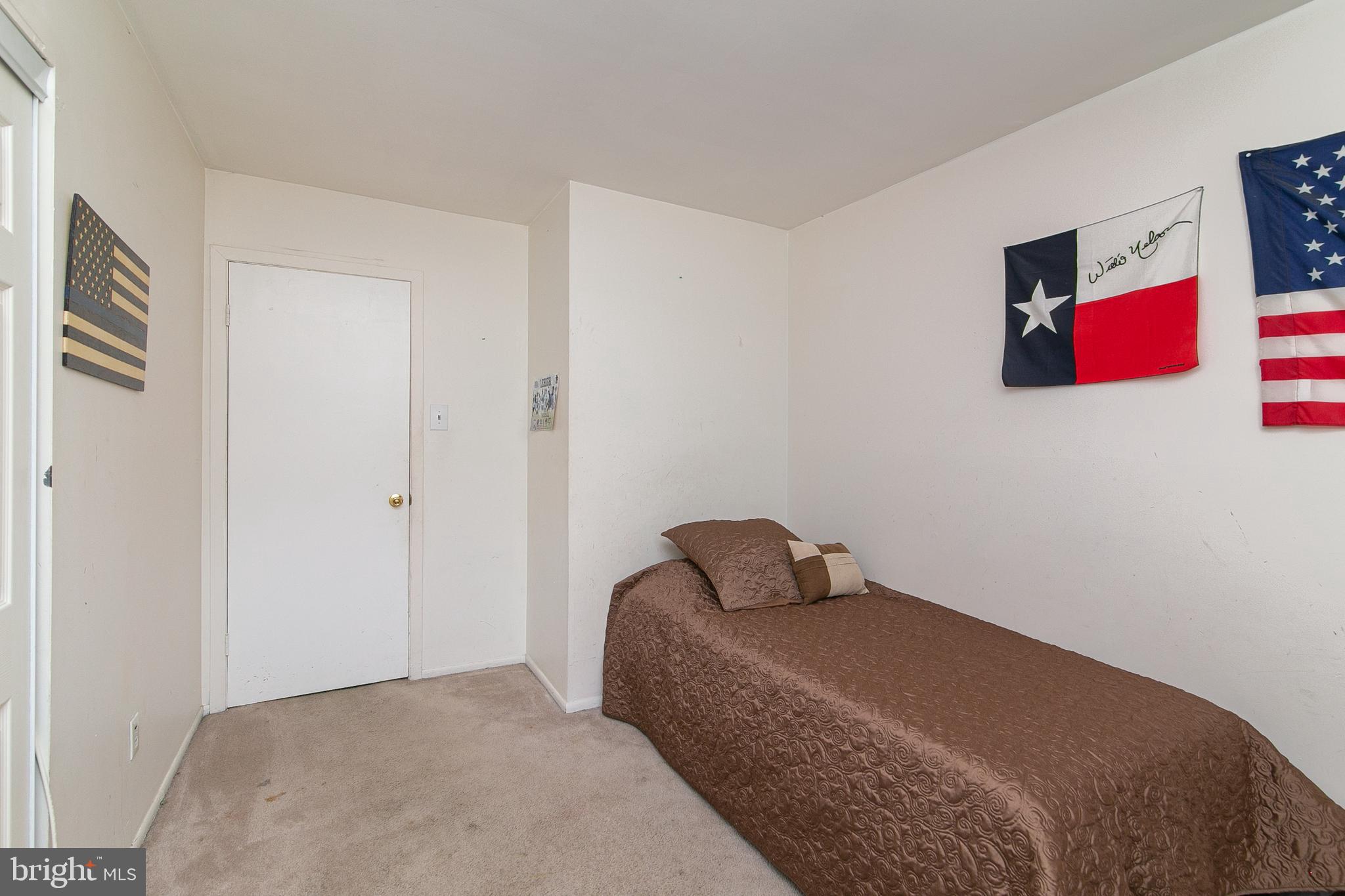 26 Ray Smith Road Sicklerville, NJ 08081 - Photo 17 of 25 second bedroom