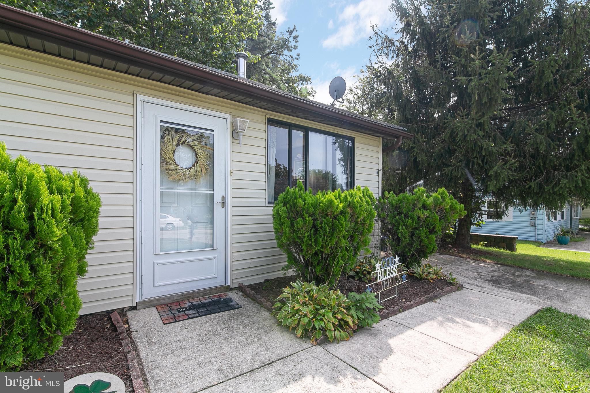 26 Ray Smith Road Sicklerville, NJ 08081 - Photo 4 of 25 front of home
