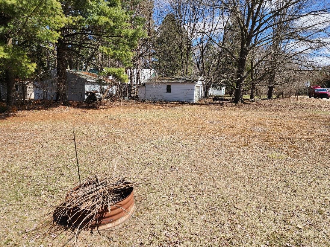 10876 Roys Lane Lake, MI 48632 - Photo 5 of 7 Gallery Image 5