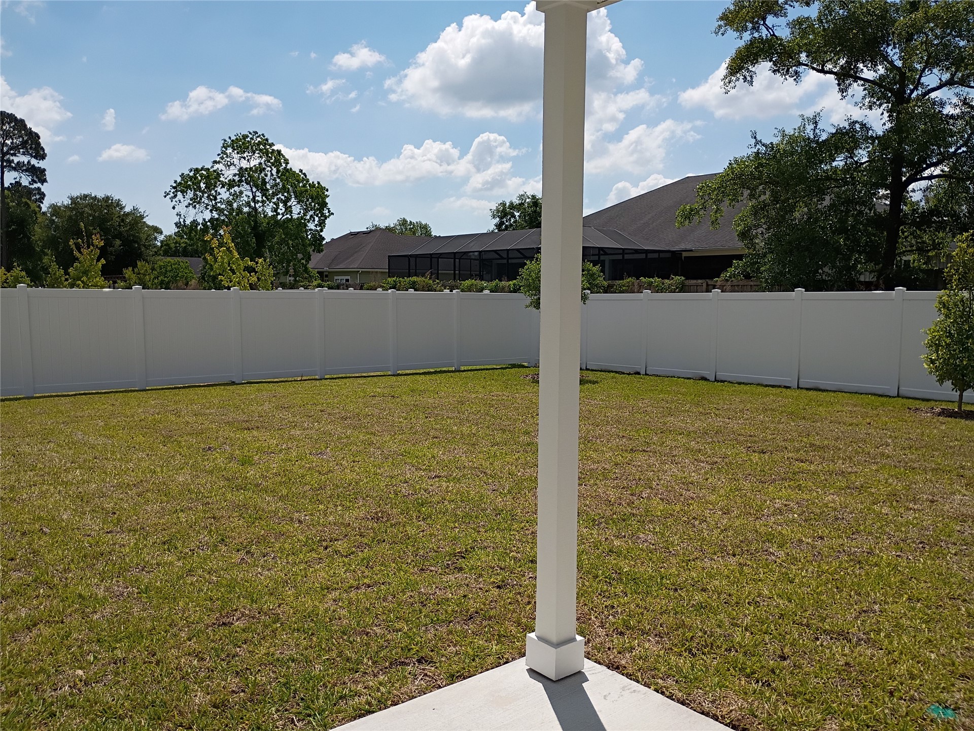 96052 Pirates Bluff Road Yulee, FL 32097 - Photo 5 of 22 a view of a terrace