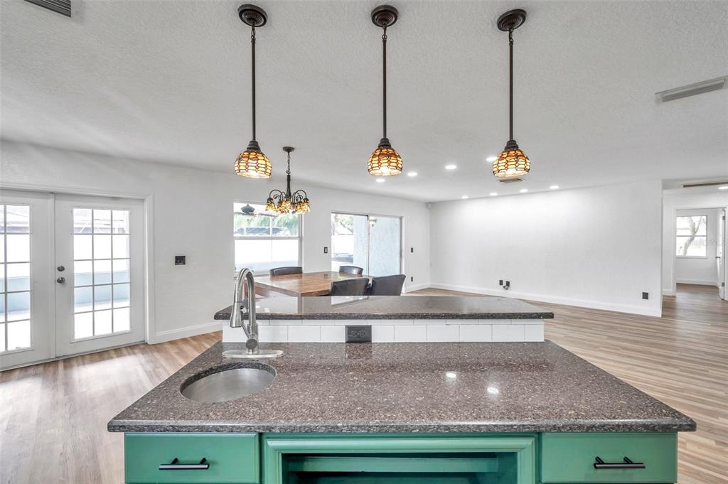 1520 Windmill Pointe Road Palm Harbor, FL 34685 - Photo 24 of 64