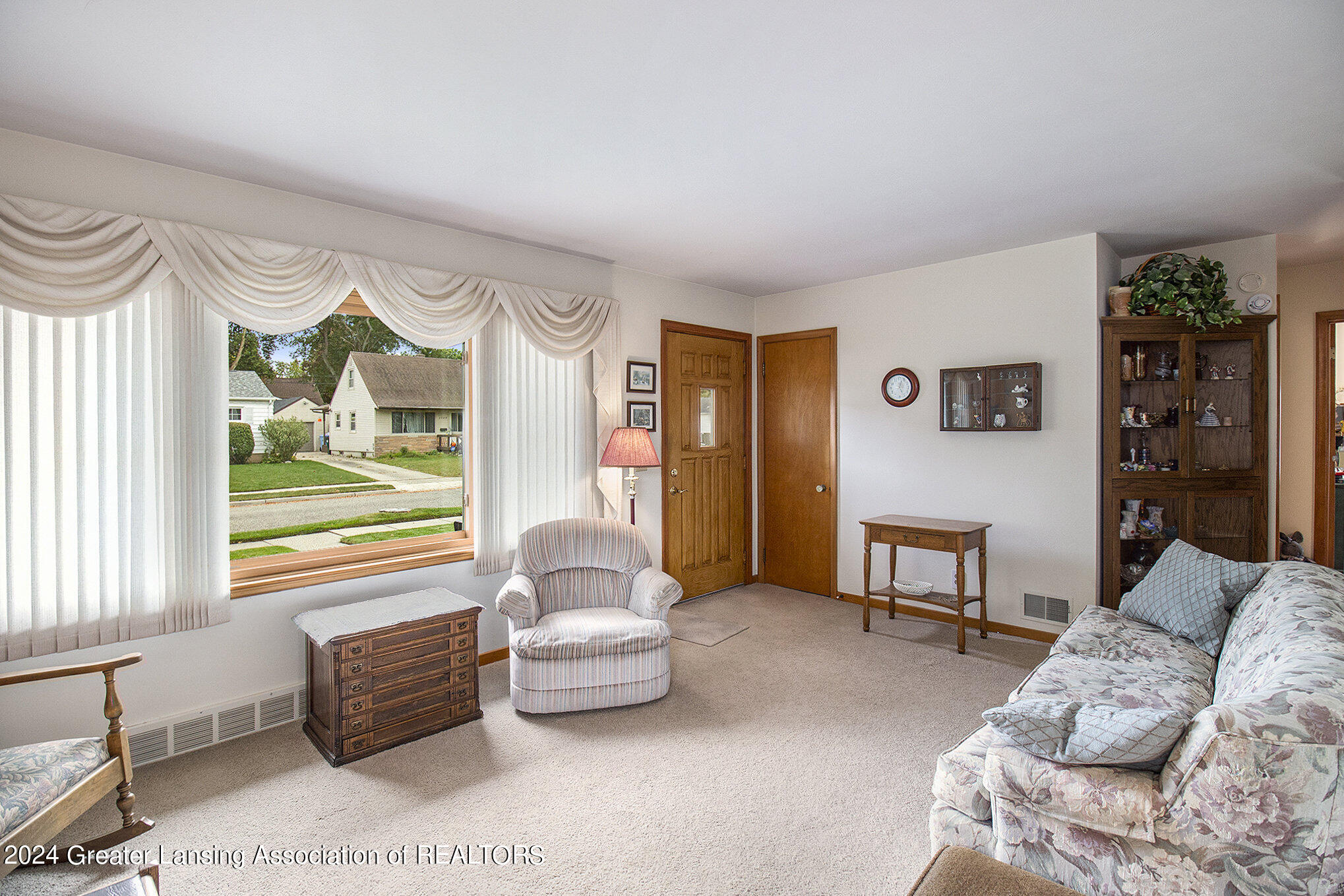 1718 West Rundle Avenue Lansing, MI 48910 - Photo 2 of 13 004_img_7552
