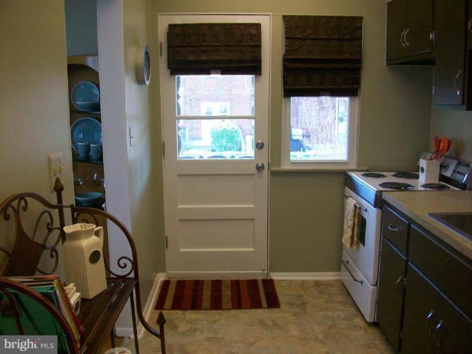 3707 Ina Avenue Baltimore, MD 21206 - Photo 7 of 16 Kitchen #2
