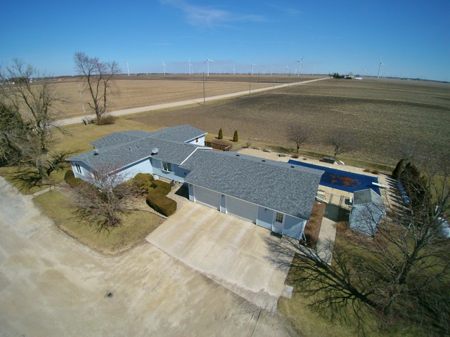 8193 West Gardner Road Kinsman, IL 60437 - Photo 2 of 35