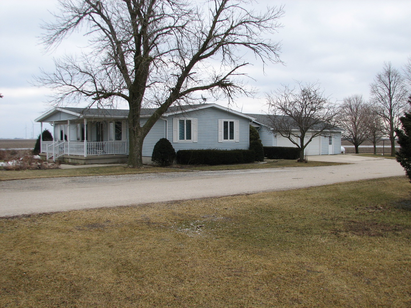 8193 West Gardner Road Kinsman, IL 60437 - Photo 4 of 35