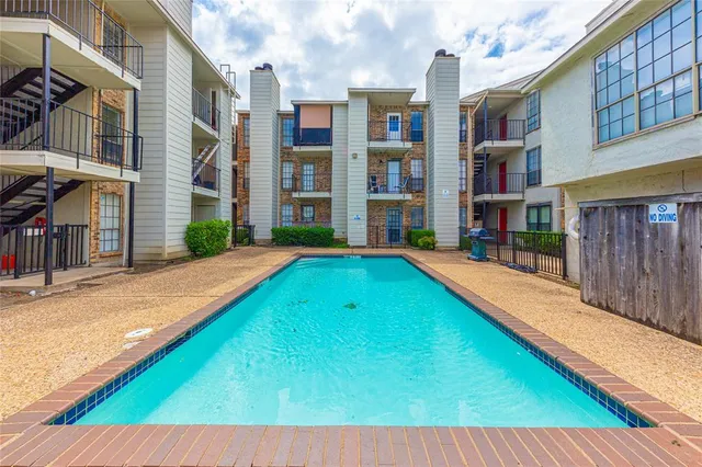 $116,000 | 7621 McCallum Boulevard, Unit 210, Dallas, TX 75252