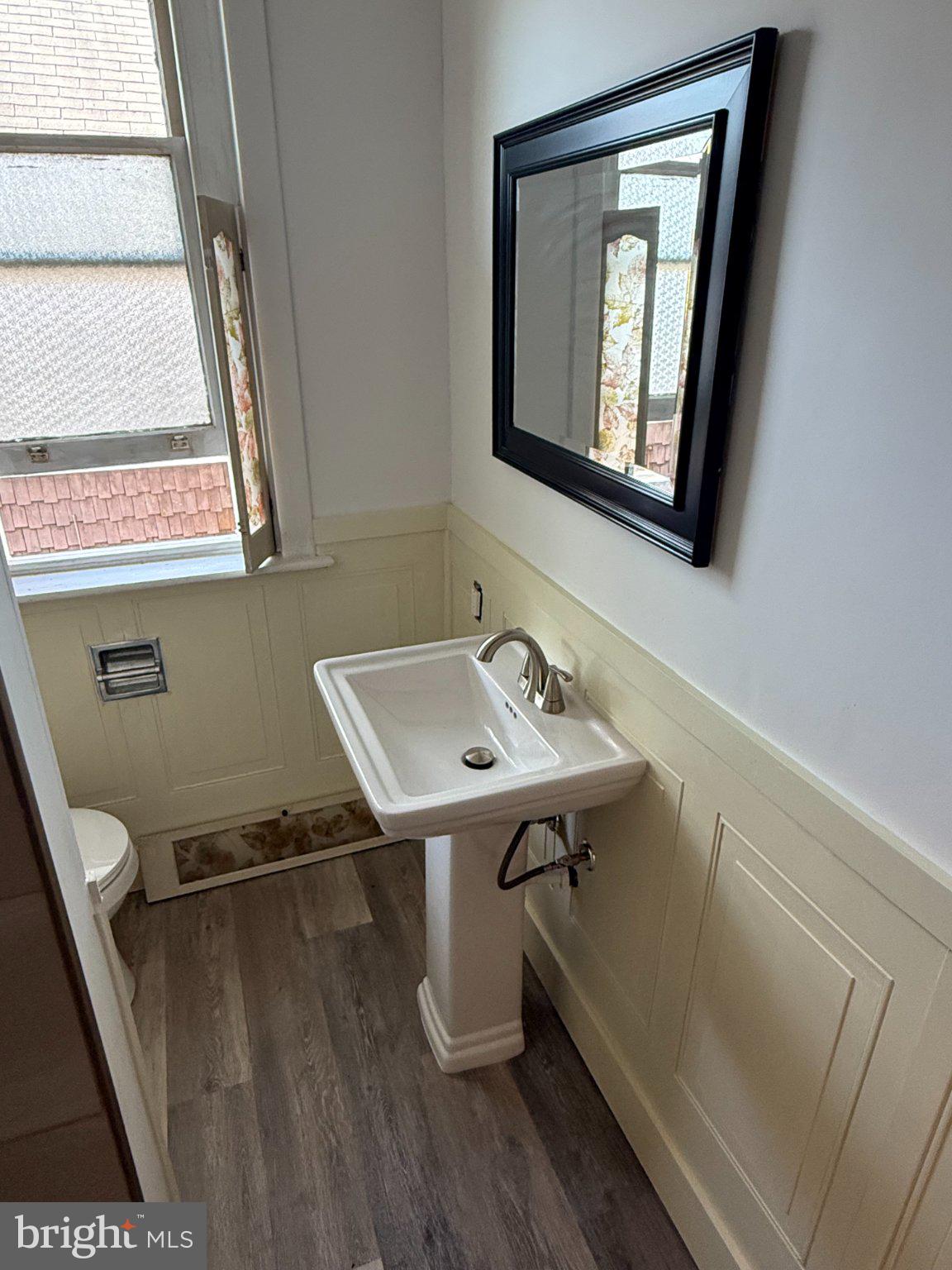 223 Friedensburg Road Reading, PA 19606 - Photo 20 of 29 Second floor full bathroom