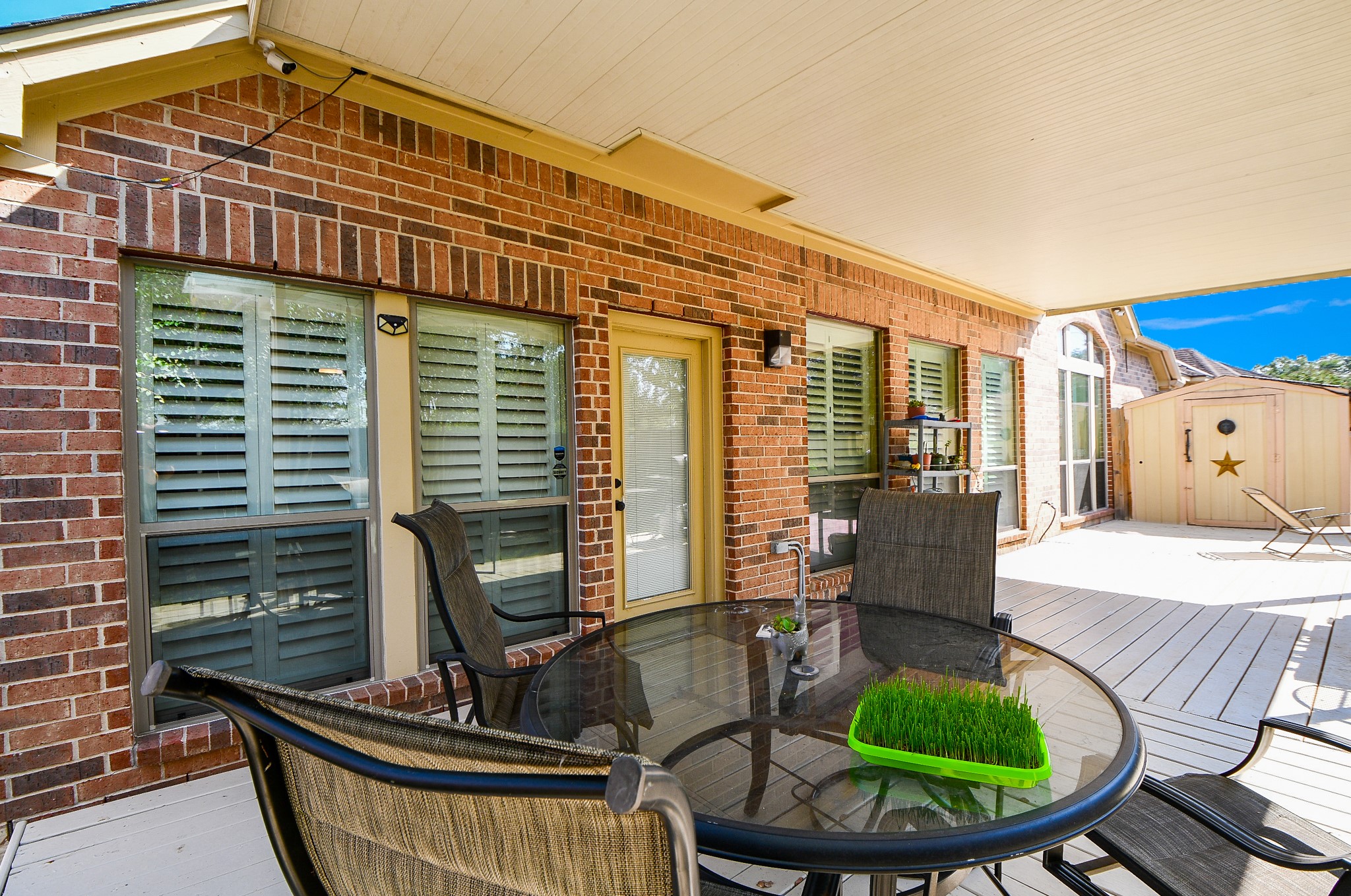 5324 Troutline Lane Rosenberg, TX 77471 - Photo 29 of 30 a balcony with table and chairs